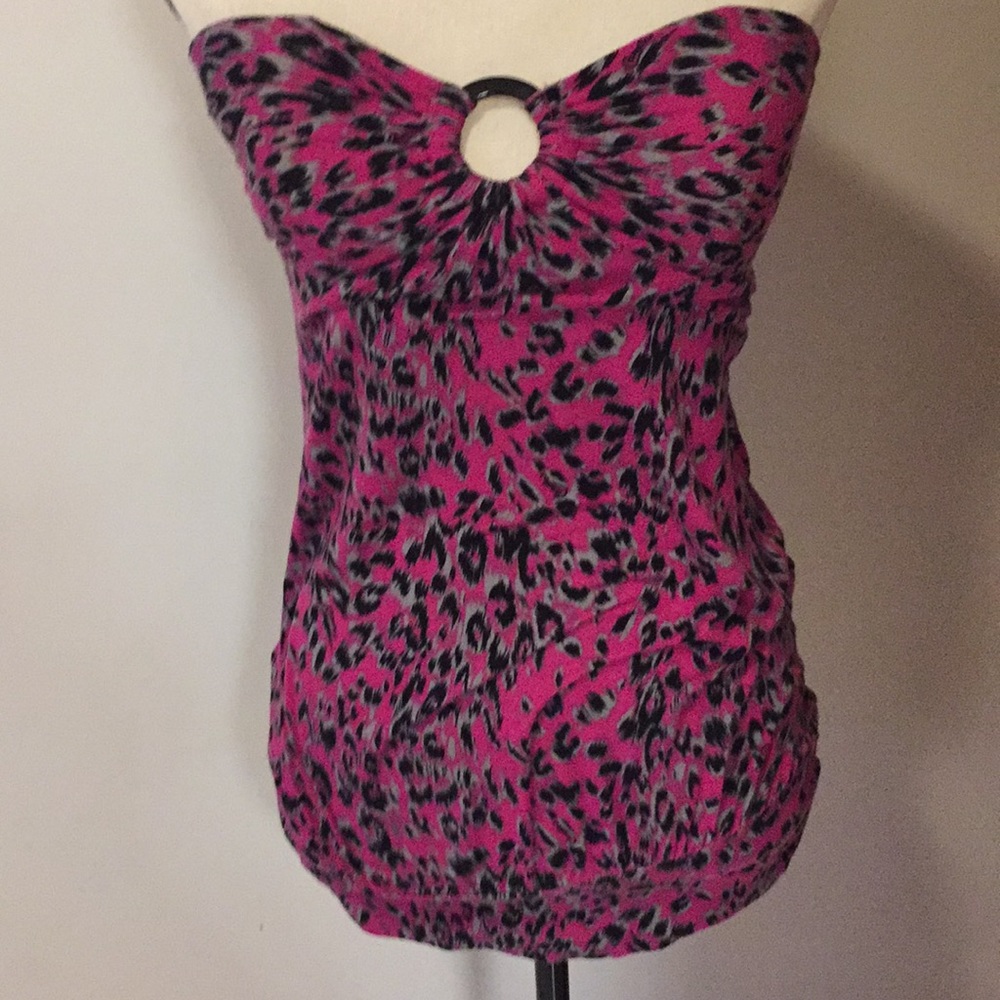 Strapless top